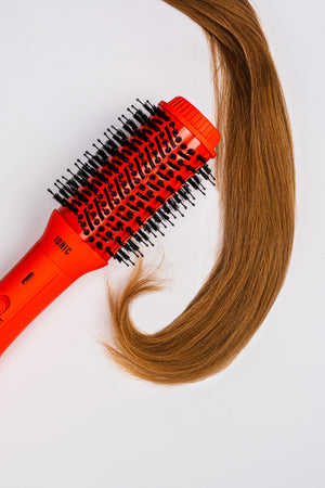 ЧЕТКА ЗА КОСА С ГОРЕЩ ВЪЗДУХ 2.0